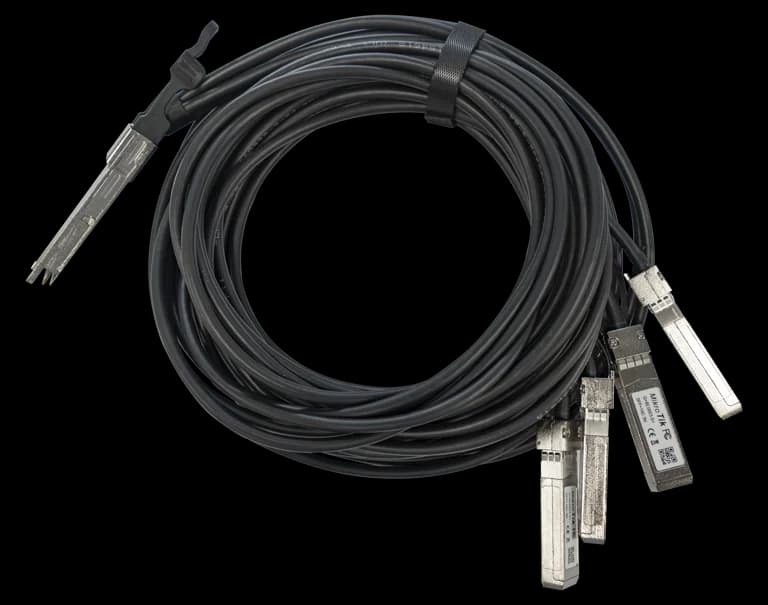 MikroTik Q+BC0003-S+ QSFP+ to SFP+ Break-Out Cable 3m — 1