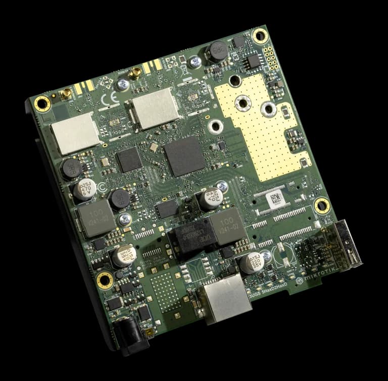MikroTik L11UG-5HaxD RouterBoard Wi-Fi 6 5 GHz — 1
