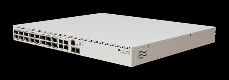 MikroTik CRS520-4XS-16XQ-RM Omurga Switch — 1