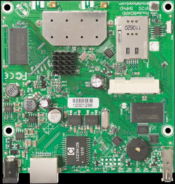 MikroTik RB912UAG-5HPnD 5 GHz Yönlendirici — 1