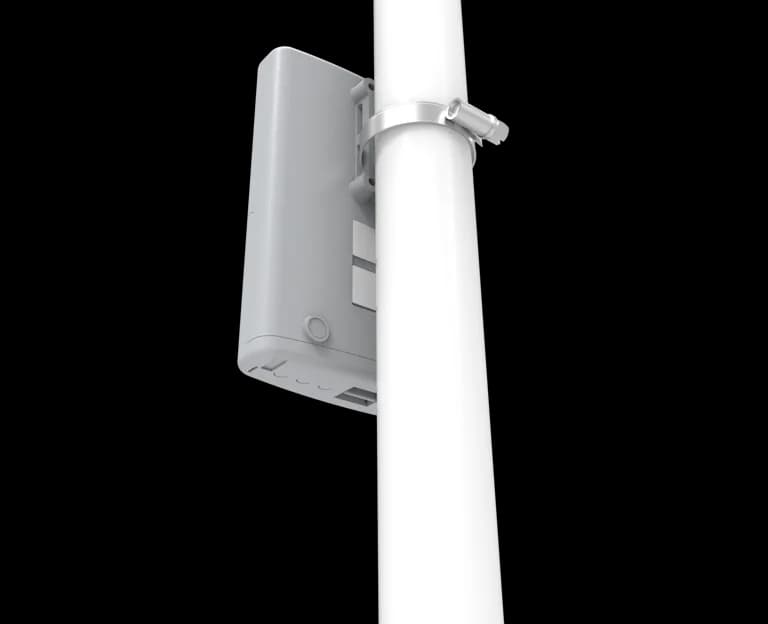 MikroTik RB750P-PBr2 PowerBox Dış Mekan Yönlendirici — 2