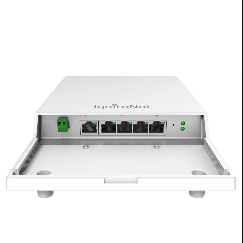 IgniteNet ML-S-4GE-1MGE-EU Outdoor Cloud-Managed Switch