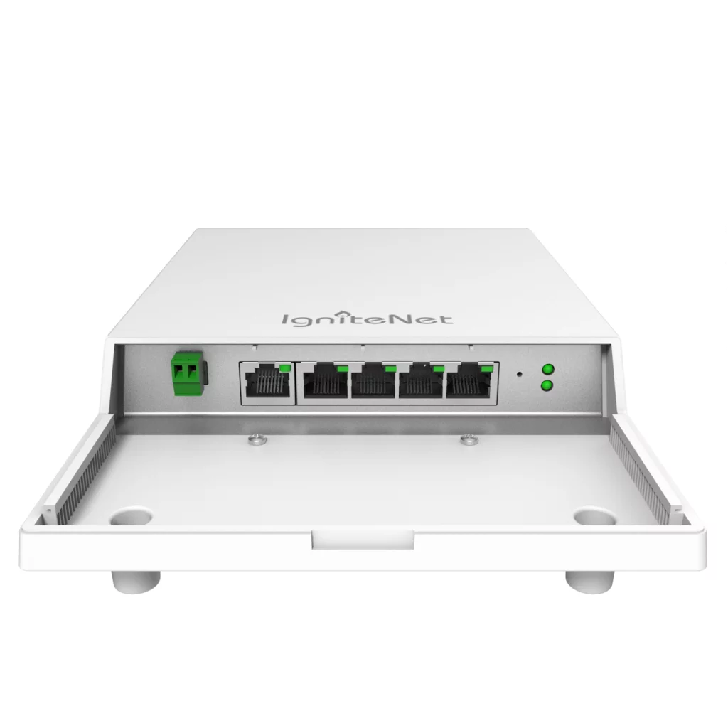 IgniteNet ML-S-4GE-1MGE-EU Dış Mekan Bulut Yönetilebilir Switch — 1