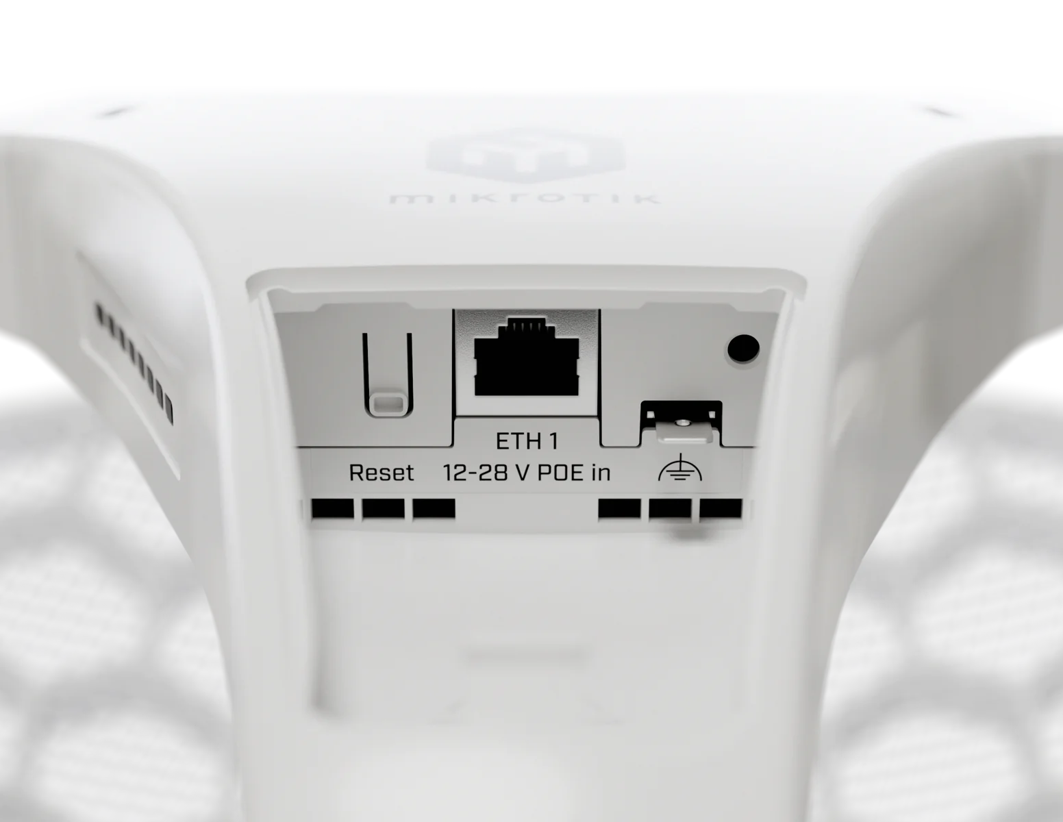 MikroTik LHG-5axD-XL 27 dBi Wi-Fi 6 Outdoor CPE — 2